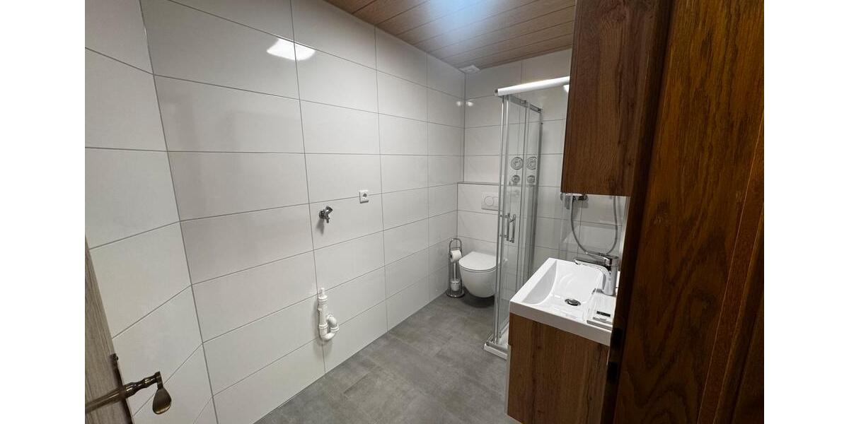 Dachgeschoßwohnung Kirchham - 1 Zimmer, 27 m&sup2;, 500&euro; | Angebot:26035507