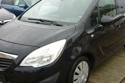 Opel Meriva 81.000 km 5.900 &euro; Gera 07548