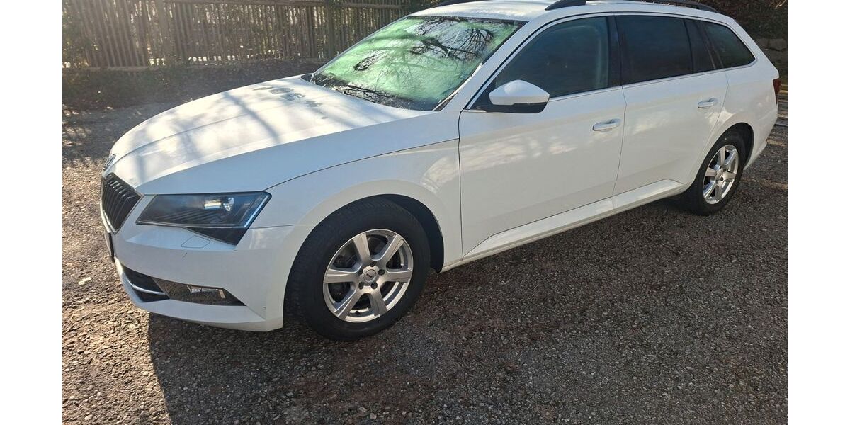 Skoda Superb 97.350 km 14.000 &euro; Freilassing 83395