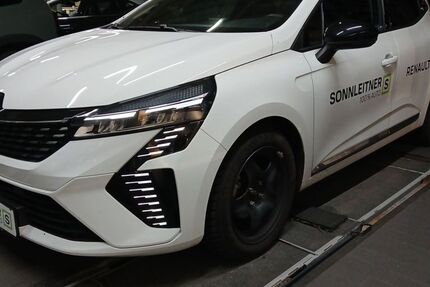 Renault Clio 8.513 km 16.690 &euro; Nürnberg 90471