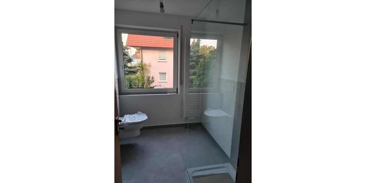 Vier möblierte Zimmer in renovierter Wohnung, Neugründung WG 4 zimmer