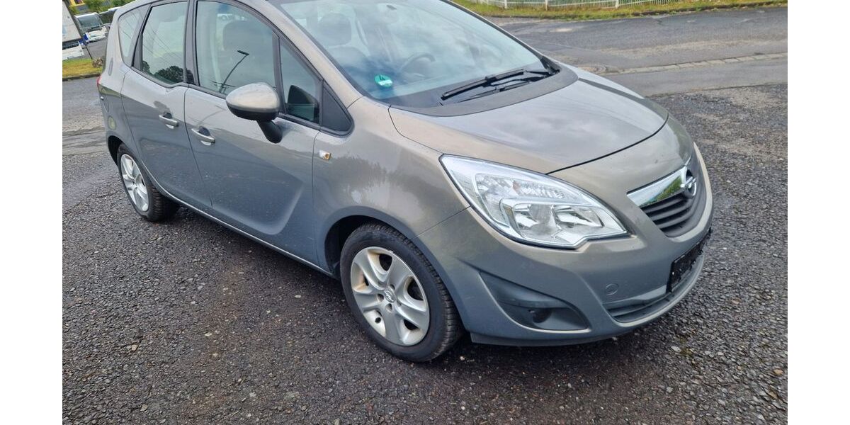 Opel Meriva 107.000 km 4.980 € Dernbach 56307