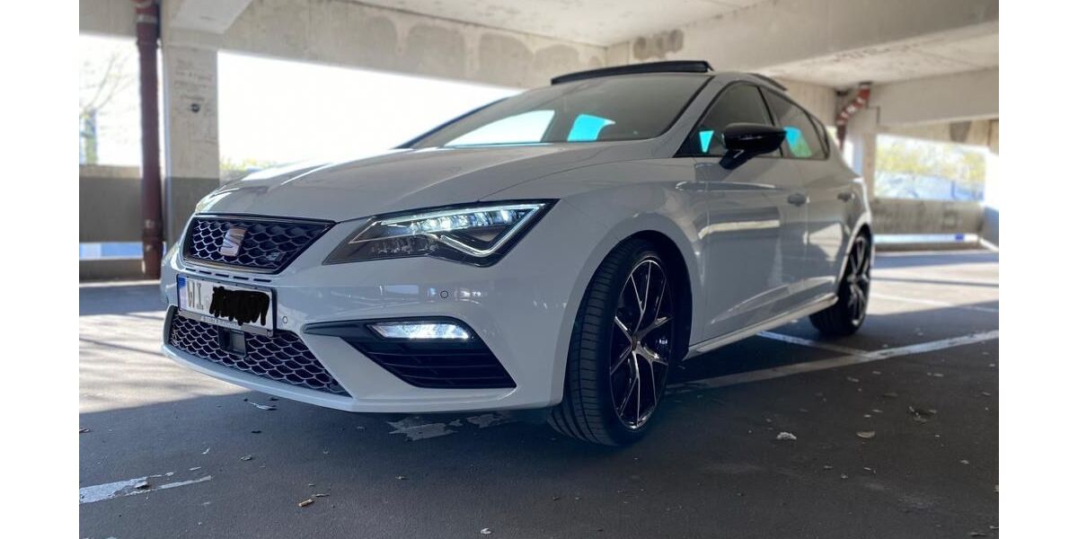Seat Leon 130.000 km 19.800 &euro; Babenhausen 64832