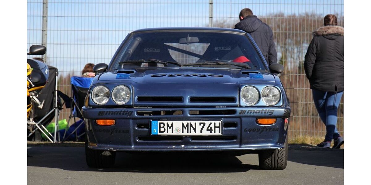 Opel Manta 100.000 km 7.000 &euro; Adenau 53518