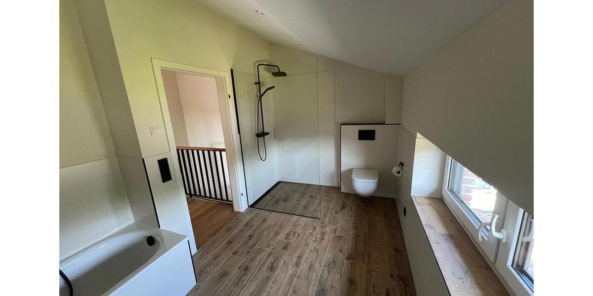 Doppelhaushälfte Bremervörde - 4 Zimmer, 140 m&sup2;, 1.600&euro; | Angebot:25236575