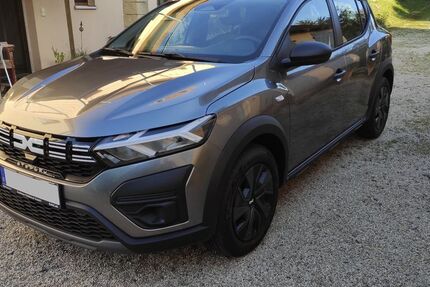 Dacia Sandero 1.150 km 15.950 € Sonnefeld 96242