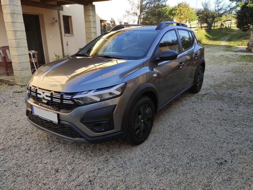 Dacia Sandero 1.150 km 15.950 € Sonnefeld 96242