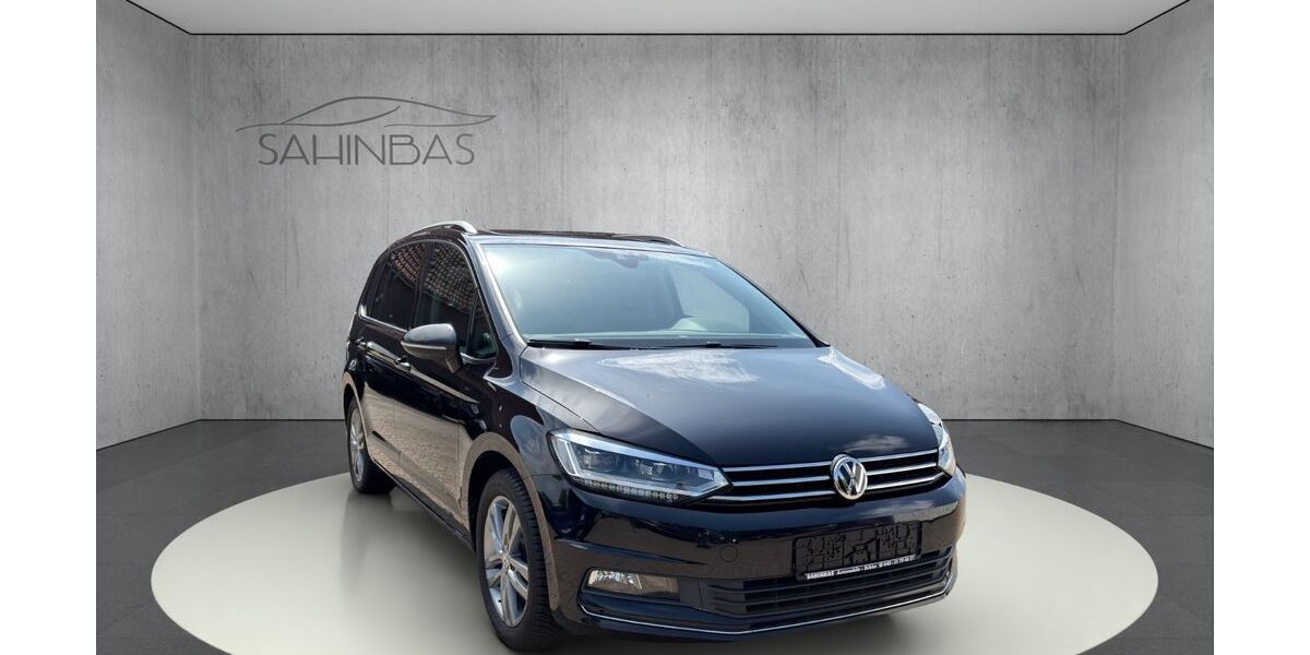 VW Touran 107.400 km 18.990 &euro; Neu Wulmstorf / Rübke 21629