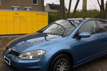 VW Golf 93.000 km 8.700 &euro; Chemnitz 09111