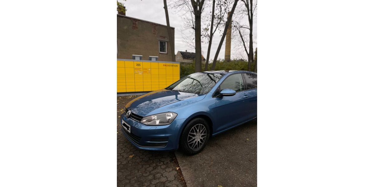 VW Golf 93.000 km 8.700 &euro; Chemnitz 09111