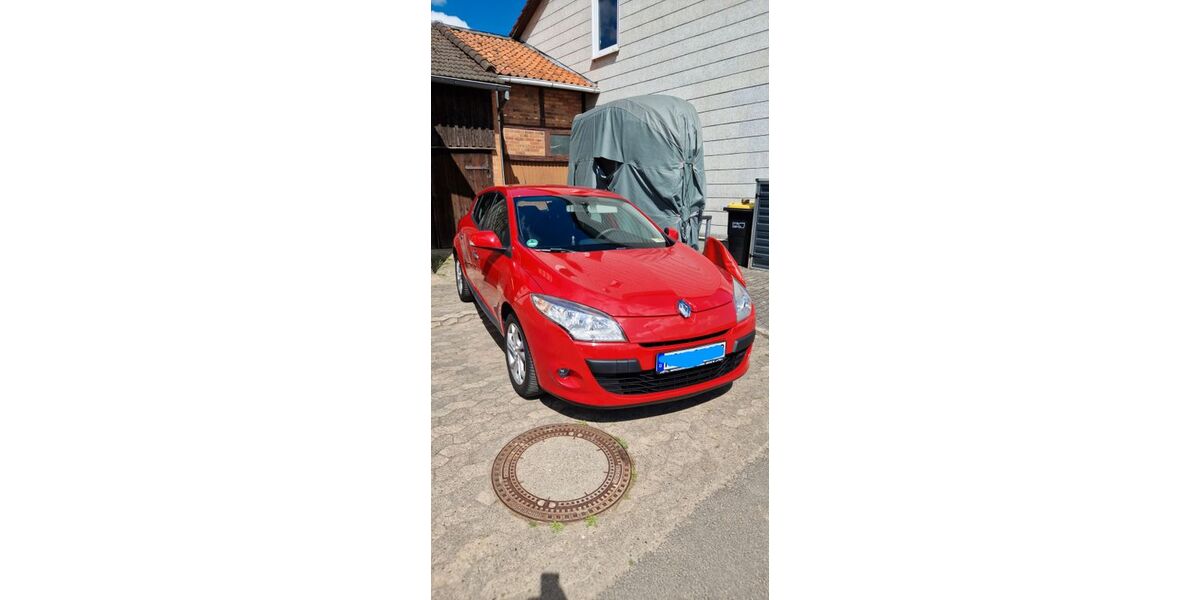 Renault Megane 142.203 km 5.000 &euro; Mainzholzen 37632