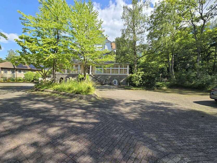 Büro in Königswinter 4.400.000 € 3164 m²