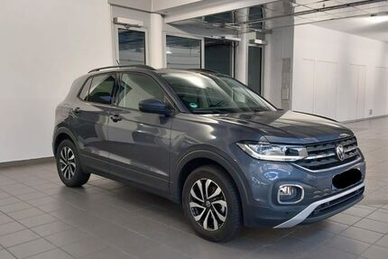 VW T-Cross 51.901 km 18.950 &euro; Wolfsburg 38446