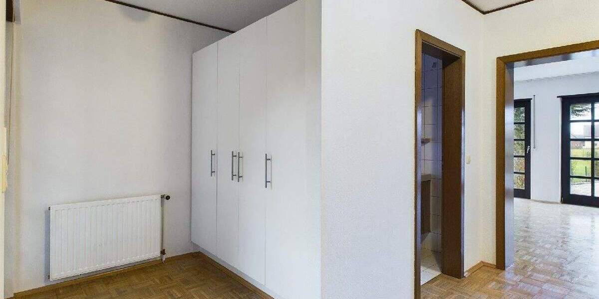 Geräumiges EFH im charmanten Landhausstil mit großem Garten 5 zimmer