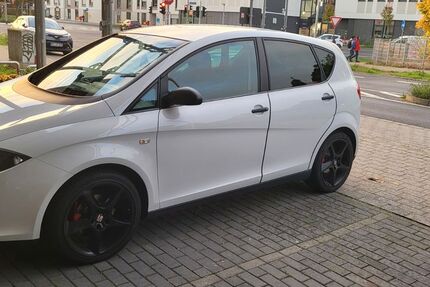 Seat Altea 147.000 km 5.899 &euro; Klein Winterheim 55270