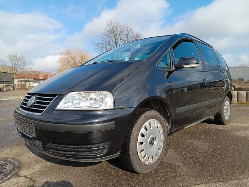 VW Sharan 299.856 km 1.800 € Lahr-Langenwinkel 77933