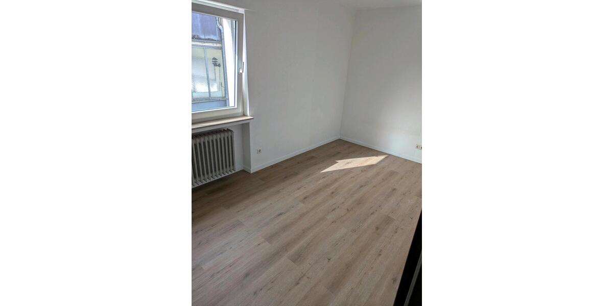 Etagenwohnung Fröndenberg (Ruhr) - 3 Zimmer, 84 m&sup2;, 650&euro; | Angebot:25635898