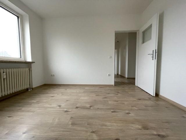 Etagenwohnung Wilhelmshaven Fedderwardergroden - 5 Zimmer, 92 m&sup2;, 629&euro; | Angebot:25963343