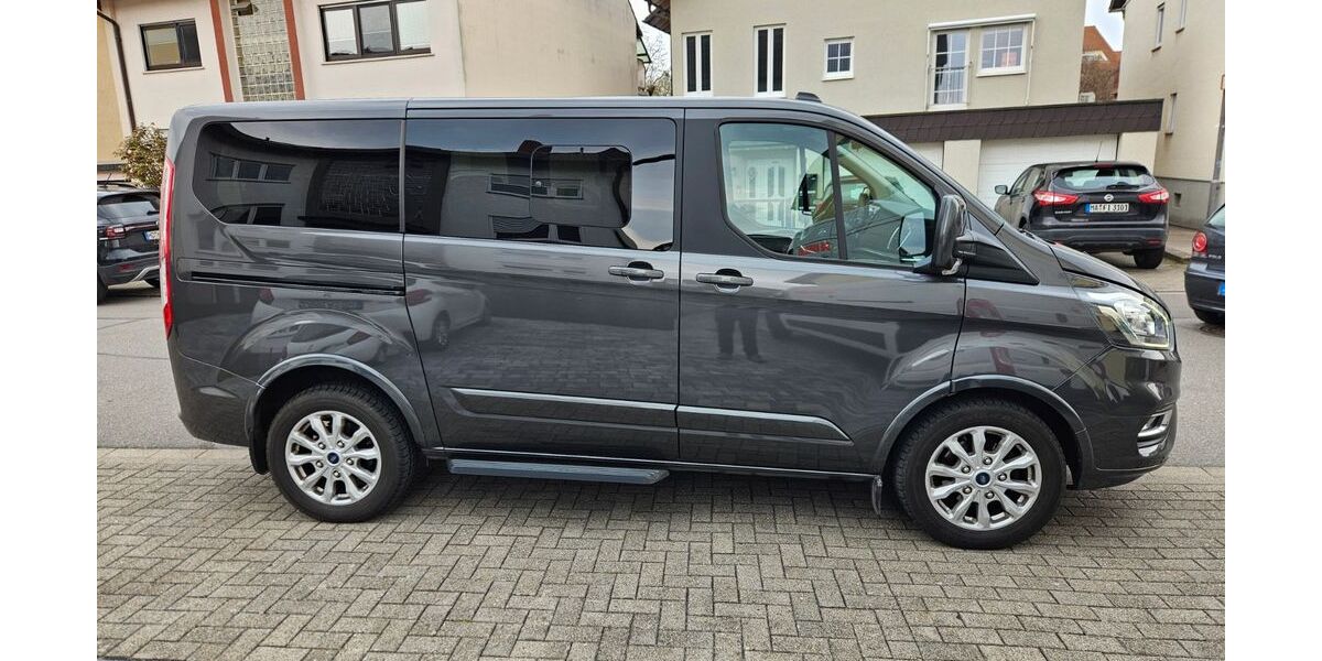 Ford Tourneo Custom 39.000 km 30.800 &euro; Brühl 68782
