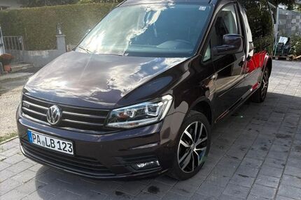VW Caddy Maxi 151.000 km 16.500 &euro; Tittling 94104