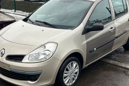 Renault Clio 137.000 km 1.200 &euro; Berlin 13597