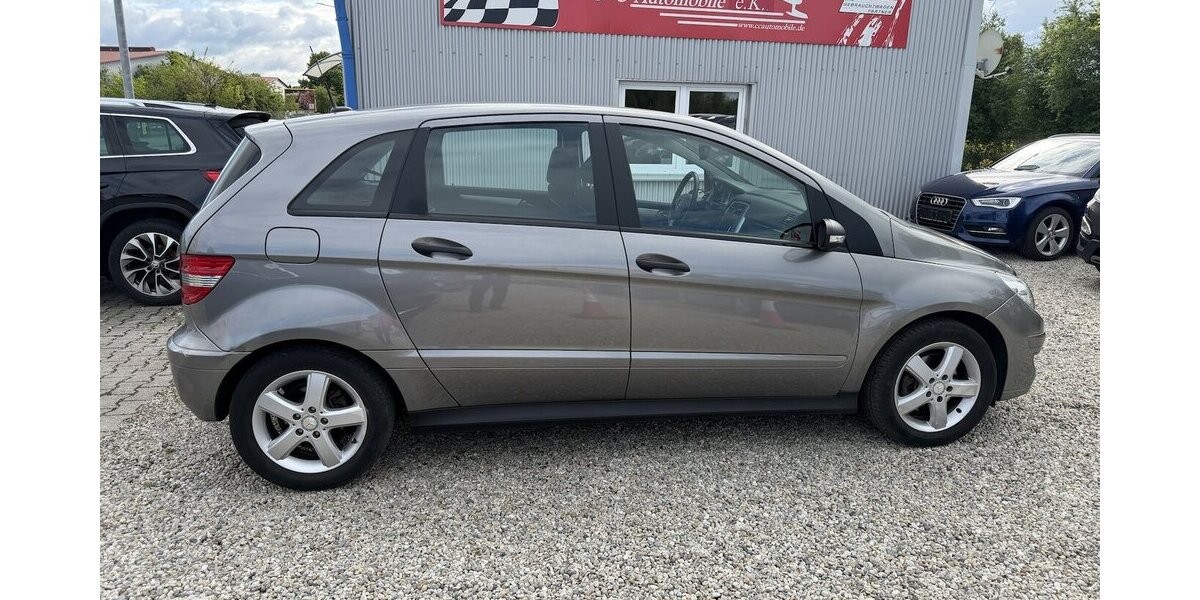 Mercedes-Benz B 200 RENTNERFAHRZEUG Sitzheizung Klima Alu 95.300 km 4.990 &euro; Altdorf 84032