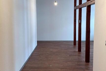 Wohnung Eisenach - 2 Zimmer, 73 m&sup2;, 390&euro; | Angebot:25608579