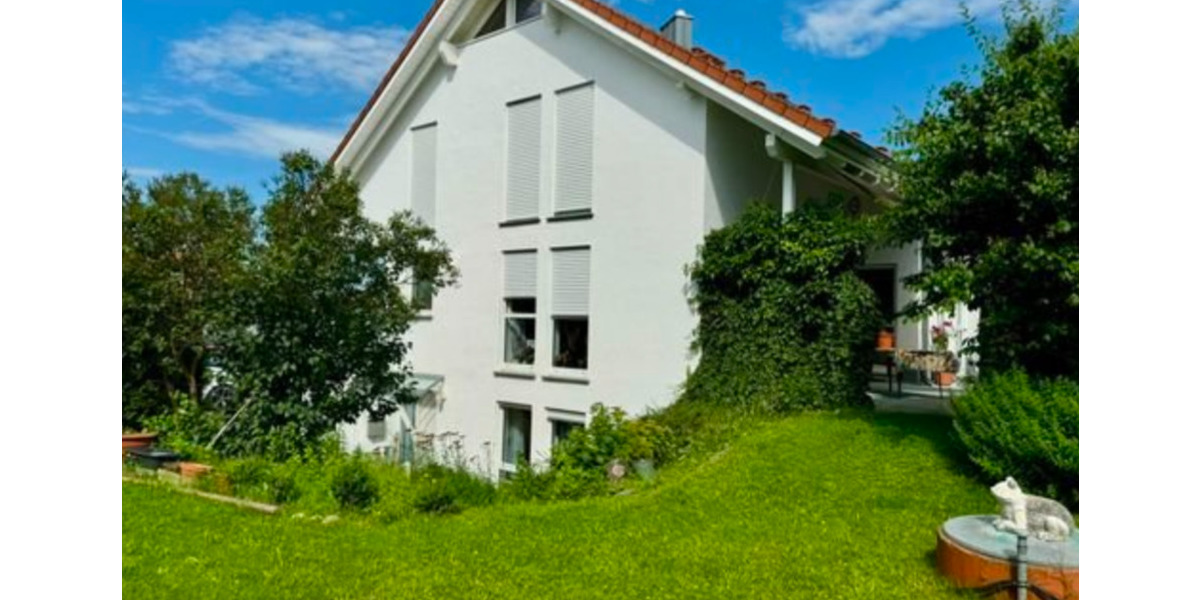 Einfamilienhaus Bad Dürrheim - 5 Zimmer, 210 m&sup2;, 1.800&euro; | Angebot:25403158