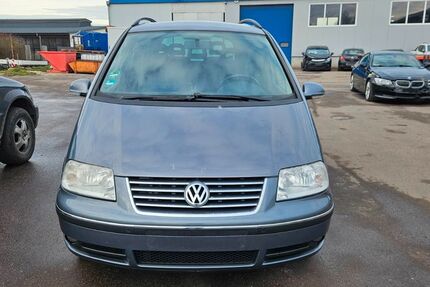 VW Sharan 281.000 km 2.699 &euro; Bitburg 54634