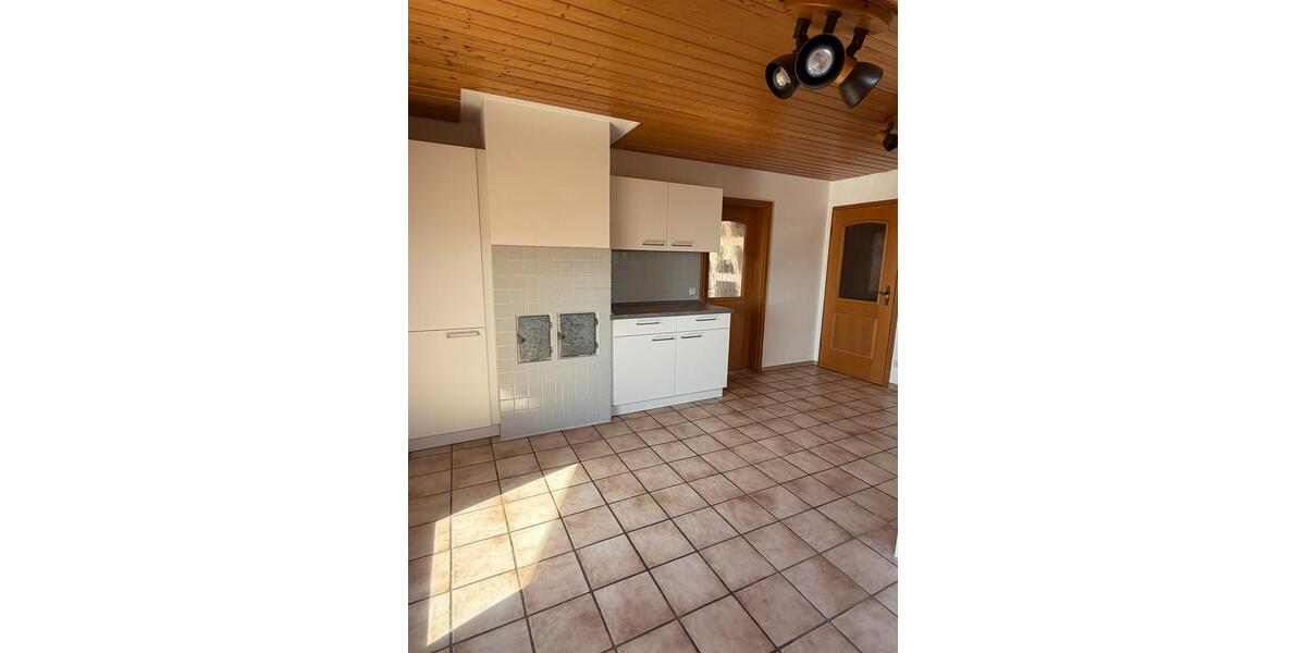 Dachgeschoßwohnung Engen - 3.5 Zimmer, 120 m&sup2;, 1.190&euro; | Angebot:26339973