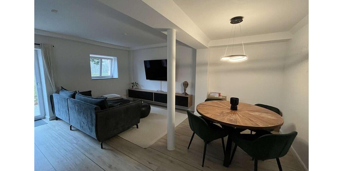 Exklusive 4-Raum-Wohnung mit großer Terrasse im historischen Gutshaus am Lankower See (WE01) 4 zimmer