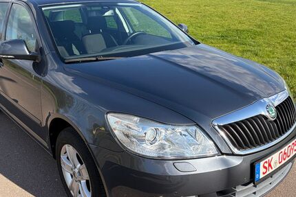 Skoda Octavia 149.000 km 4.999 &euro; HALLE 06116