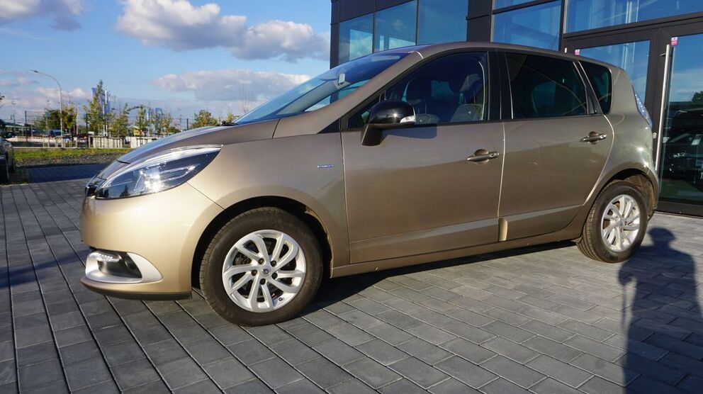 Renault Scenic 64.000 km 12.600 € Dietzenbach 63128
