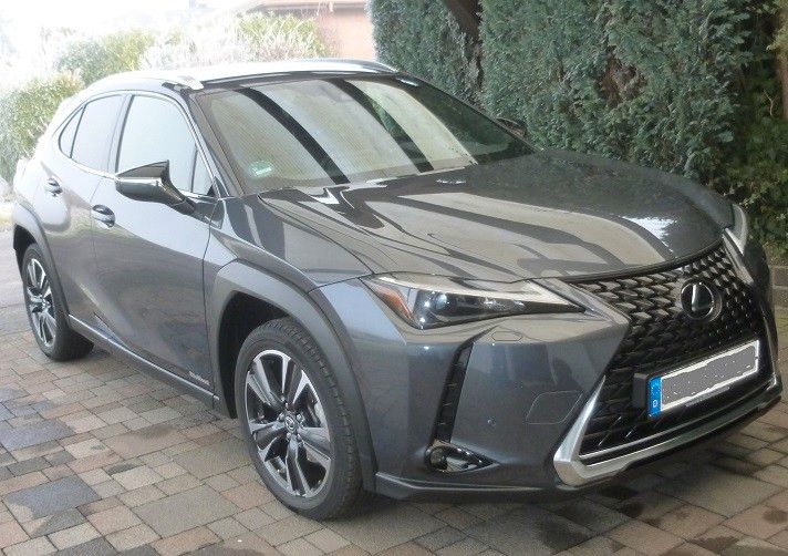 Lexus UX 11.900 km 31.700 € Hupperath 54518