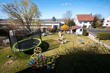 135m2 , 5 Zimmer Wohnung mit Kamin und großem Garten,