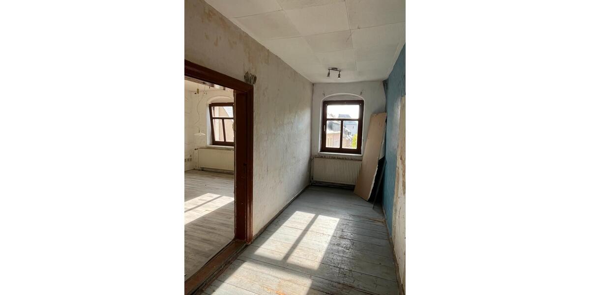 Reihenhaus Wolkenstein - 8 Zimmer, 200 m&sup2;, 78.000&euro; | Angebot:26517544