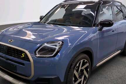 Mini Countryman SE All4 1.023 km 41.775 &euro; München 80788