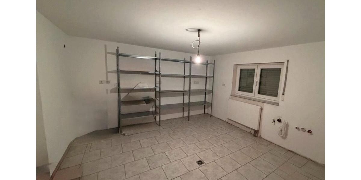 Einfamilienhaus Siegbach - 5 Zimmer, 124 m&sup2;, 1.165&euro; | Angebot:25170402