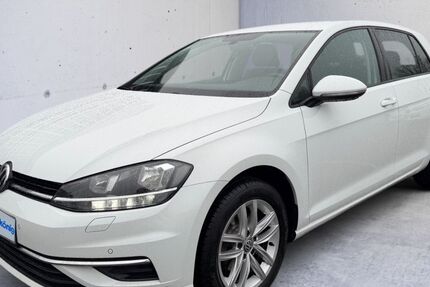 VW Golf 96.287 km 13.490 &euro; Offenburg- Industriegebiet Elgersweier-Nord 77656
