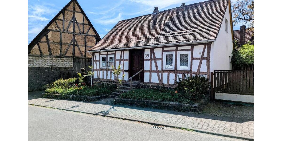 Bauernhaus, Landhaus Ortenberg - 6 Zimmer, 100 m&sup2;, 160.000&euro; | Angebot:26954707