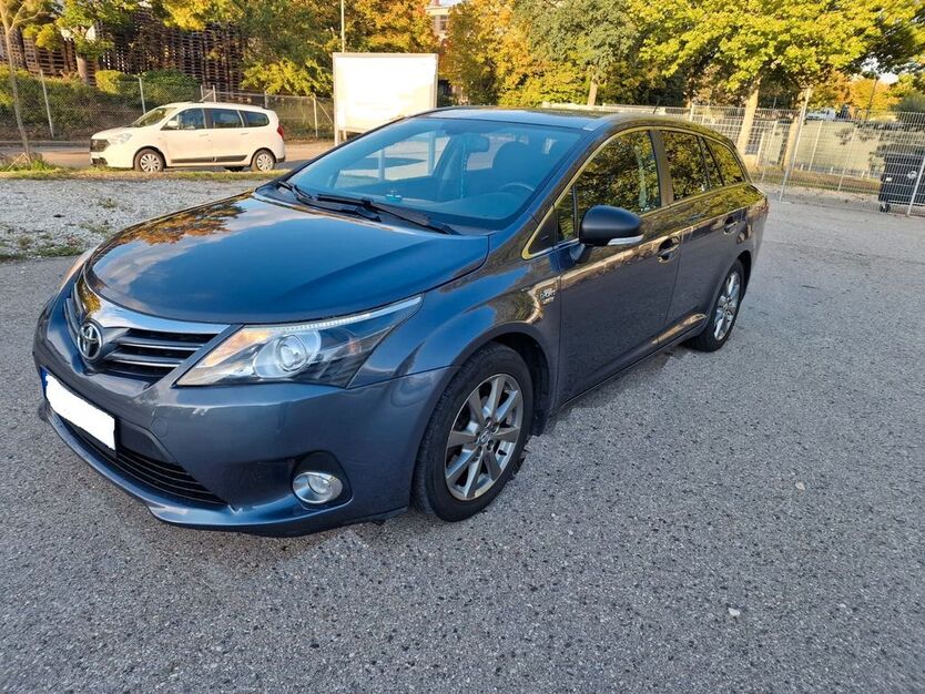 Toyota Avensis 119.090 km 8.300 € Schweitenkirchen 85301