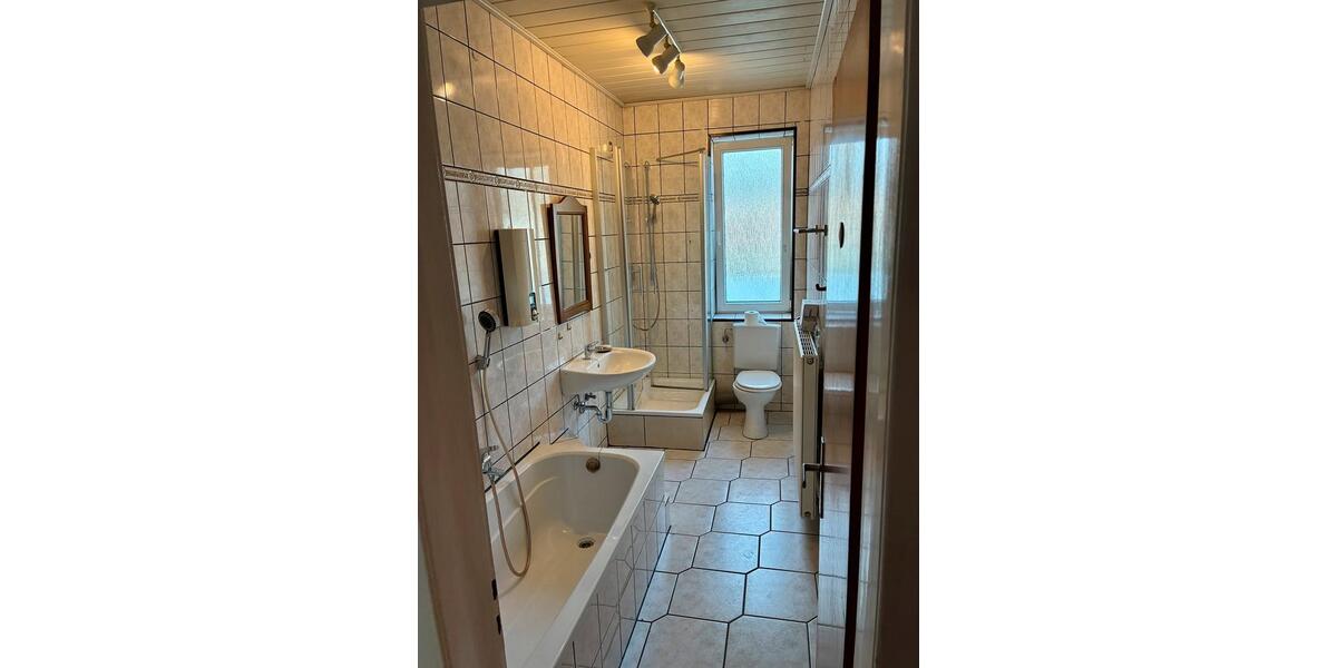 Einfamilienhaus Rees - 5 Zimmer, 130 m&sup2;, 1.000&euro; | Angebot:26302190