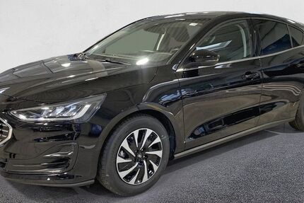 Ford Focus 1.015 km 32.990 &euro; Osnabrück 49082