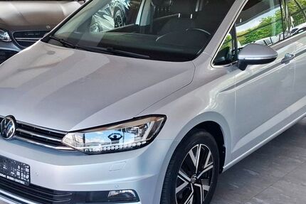 VW Touran 59.985 km 26.990 &euro; Erfurt 99087