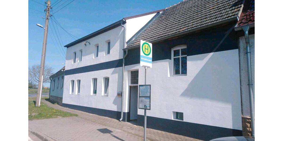 Reihenhaus Allstedt - 7 Zimmer, 140 m&sup2;, 67.000&euro; | Angebot:26521044