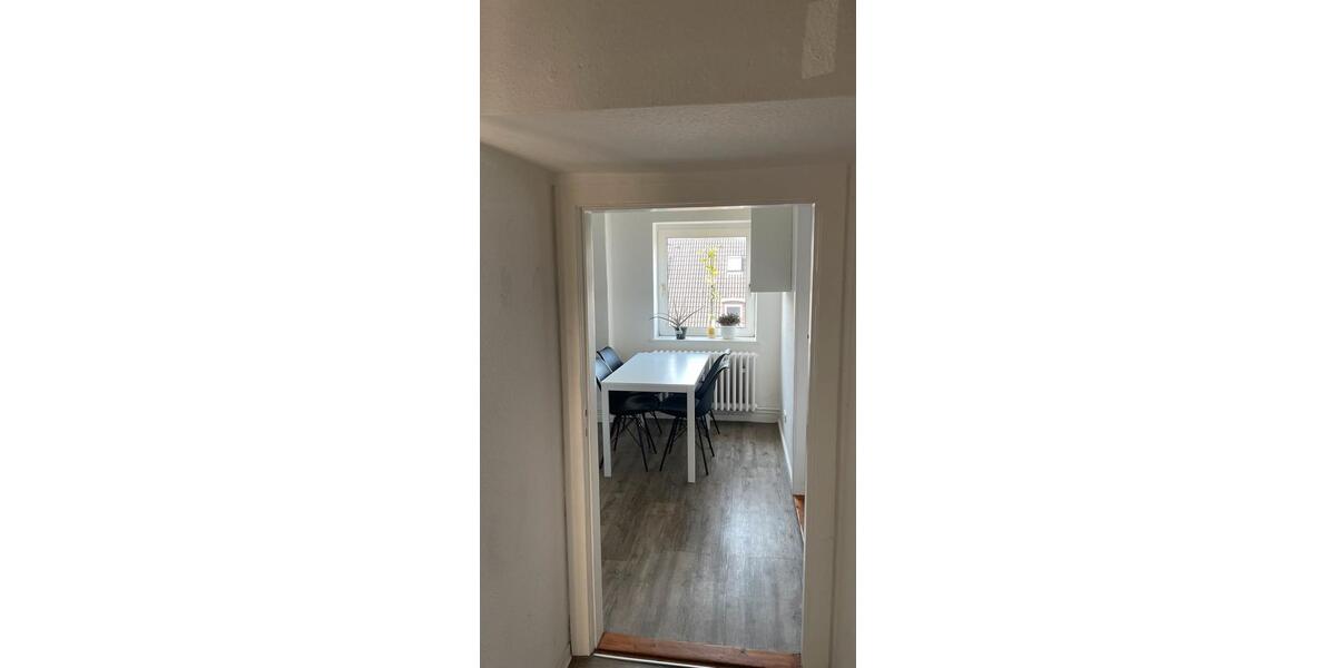 Dachgeschoßwohnung Kiel Friedrichsort - 3.5 Zimmer, 72 m&sup2;, 923&euro; | Angebot:25418368