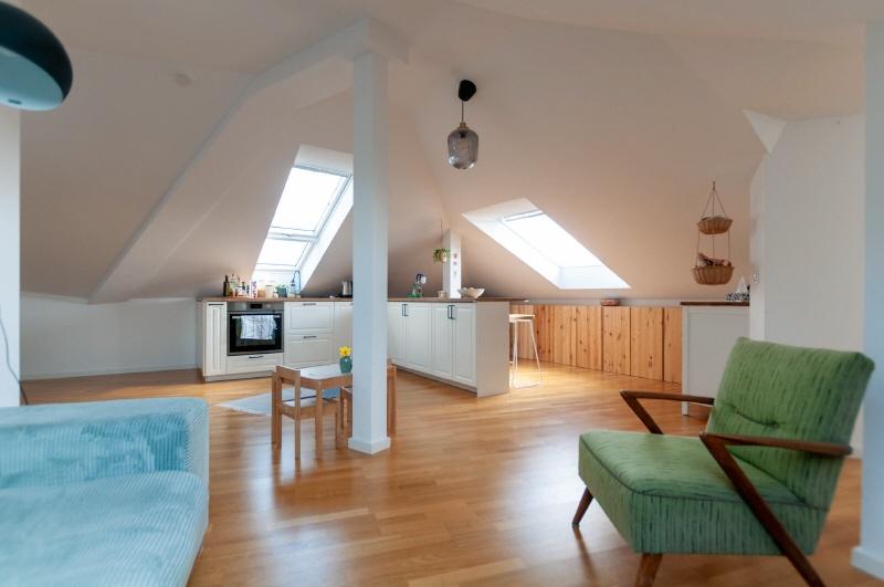 Dachgeschoßwohnung Dresden Loschwitz - 3 Zimmer, 101 m&sup2;, 1.165&euro; | Angebot:26288747