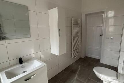 schöne 92m2 EG-Wohnung inkl. 350m2 Grundstück zu verkaufen 4 zimmer