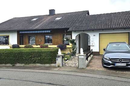 Haus zum Kaufen in Pfaffenhofen 595.000 € 259 m² 9 zimmer