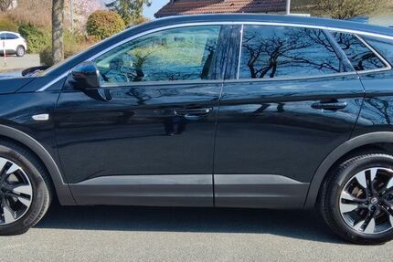 Opel Grandland (X) 64.000 km 19.500 &euro; Dietzenbach 63128